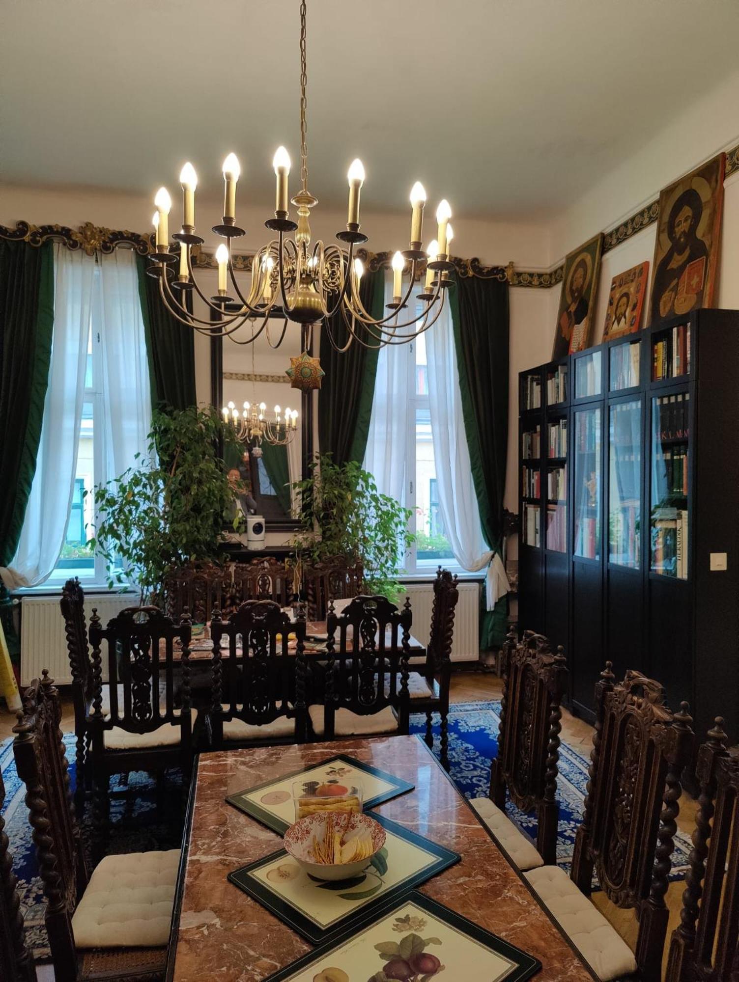فندق Luxury Near Castle فيينا المظهر الخارجي الصورة